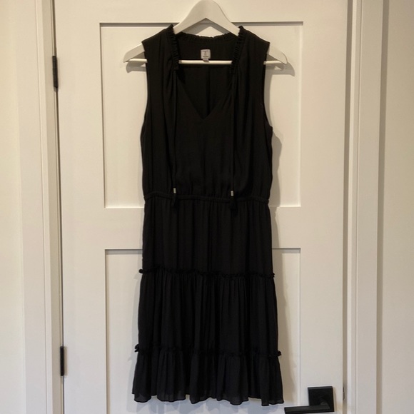 Tristan’s Dress size small - Picture 3 of 10